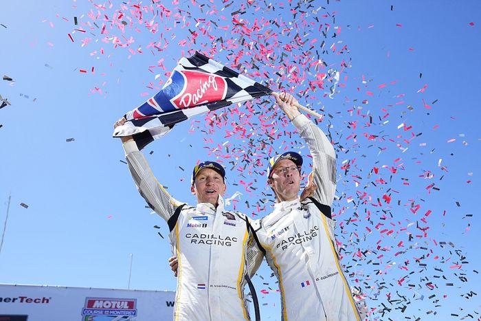 IMSA Laguna Seca: Ganassi Cadillac holds off Porsche for victory